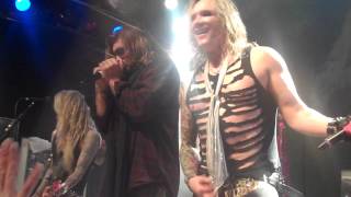 Steel Panther with Billy Ray Cyrus - Rebel Yell