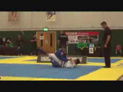 Waldemar Glaz (GB Gloucester) vs Jordan Acosta (Axis UK) Bjj Nottingam Open 2013