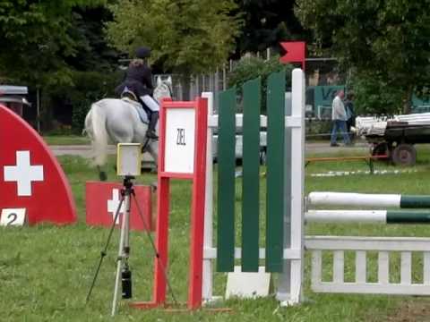 Sabrina und Pretty Woman im E-Springen