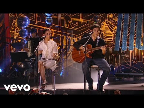 Pot-Pourri (Águas Passadas / Nuvem De Lágrimas / Ainda Ontem Chorei De Saudade) (Ao Vivo)