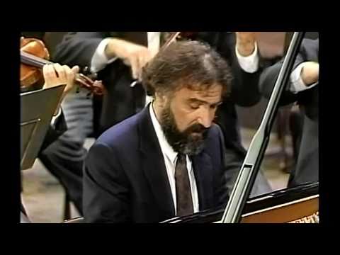 Mozart Piano Concerto No23-1M (1/3) Sándor Végh Radu Lupu Vienna Philharmonic