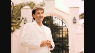 Daniel O&#39;Donnell - Far Far From Home