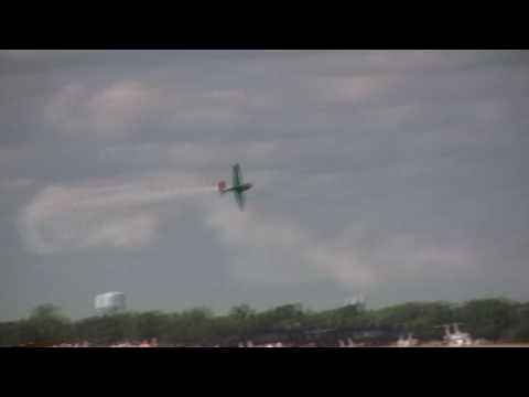 Airventure 2009: Michael Goulian