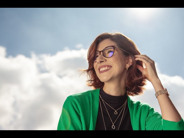 Retrato profissional da Bia Comunica - Posicionamento de imagem - Branding Pessoal - Ensaio Corporativo - Marca Pessoal - Empreendedora - Empreendedorismo - Making of'