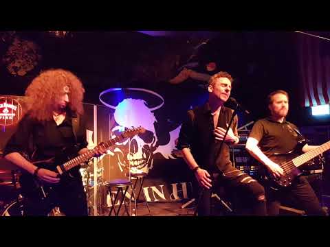 HEAVEN IN HELL 09.03.2019 STILL LOVING YOU von den SCORPIONS Eddy's Rockclub hier in München