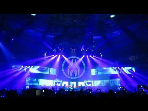 Mayday 2011 Twenty Young Members of Mayday Arena