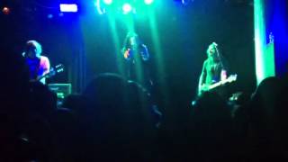 Redd Kross - &quot;Extended Solo&quot; / Annie&#39;s Gone live @ Santos NYC