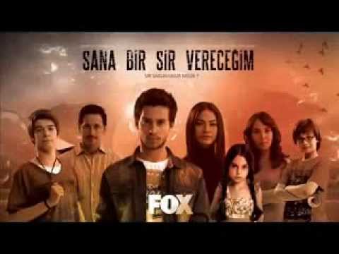 Sana Bir Sır Vereceğim Dizi Müzikleri Dünya Küçük Diyene Kanma