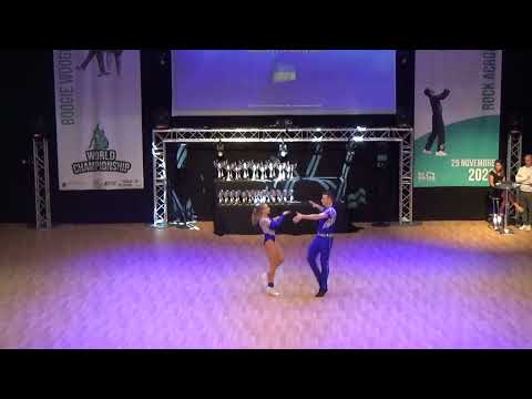 MCCS ACRO, UKR - IVANCHUK Olga - OLIYNYK Dmytro, 3. Place  [www.rokenrol.cz]