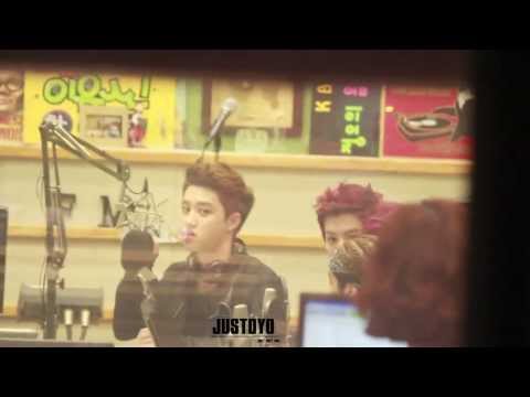 [Fancam] 130530 EXO D.O. drink water & Greeting Fans