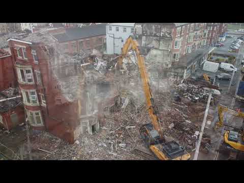 Hacketts Hotel Demolition - day 4 at 6x speed