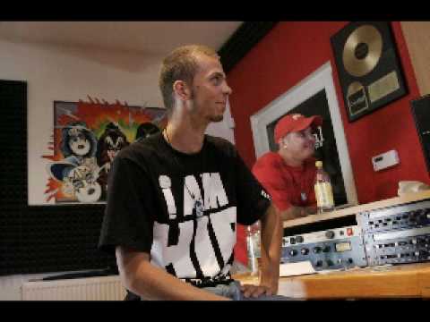 MceM ft. Teon Noet(NoAnE)-Rozmjer pro. Halla Beat.wmv