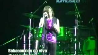 17-Sobre la hierba (Pepsi Music 2006)