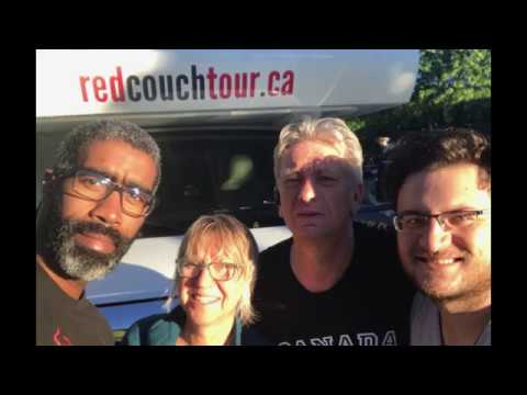 Red Couch Tour - On the Road / Sur la Route - vlog 02