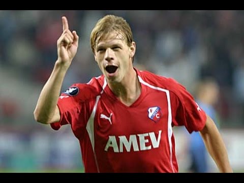 2004 16 sept  FC Utrecht - Djurgardens 4-0 (uefacup)