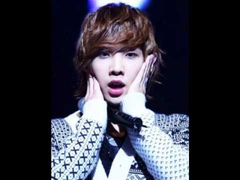 LEE JOON AND HYUNA ARE DATING?!