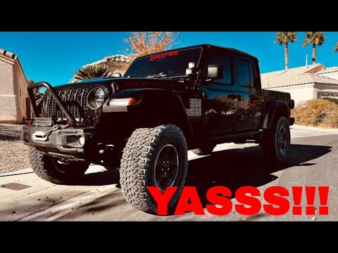 LIFTED JEEP GLADIATOR ON 37s BFGOODRICH KO2’s AND 3.5” SKYJACKER LIFT KIT!