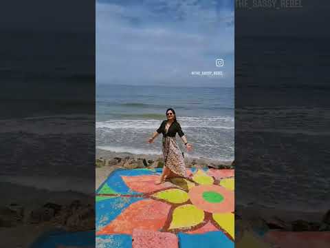 want to chill out at the beach ??? here's your "@chilliout_cafe" , cherai beach kerala 💕🍾