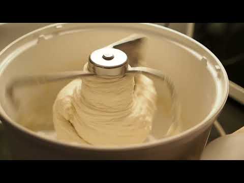 Bosch Universal mixer: 65% hydration dough climbs up the central post