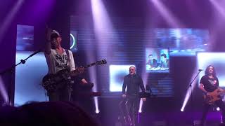 Libero / M'ennamoravo de te - Fabrizio Moro - Teatro Openjobmetis