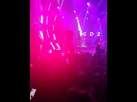 gente de zona latino Milano