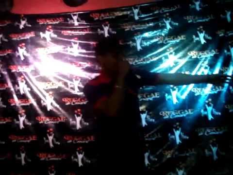 MC WELLER BOLADÃO - GALPÃO DO FACIL [DJ GURU] - ANIVERSÁRIO DO MC FOGUINHO