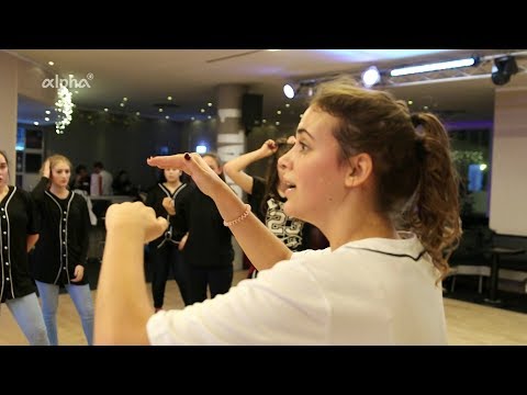 Kommunikationsfähigkeit als soziale Kompetenz | alpha Lernen erklärt Wirtschaft & Arbeit