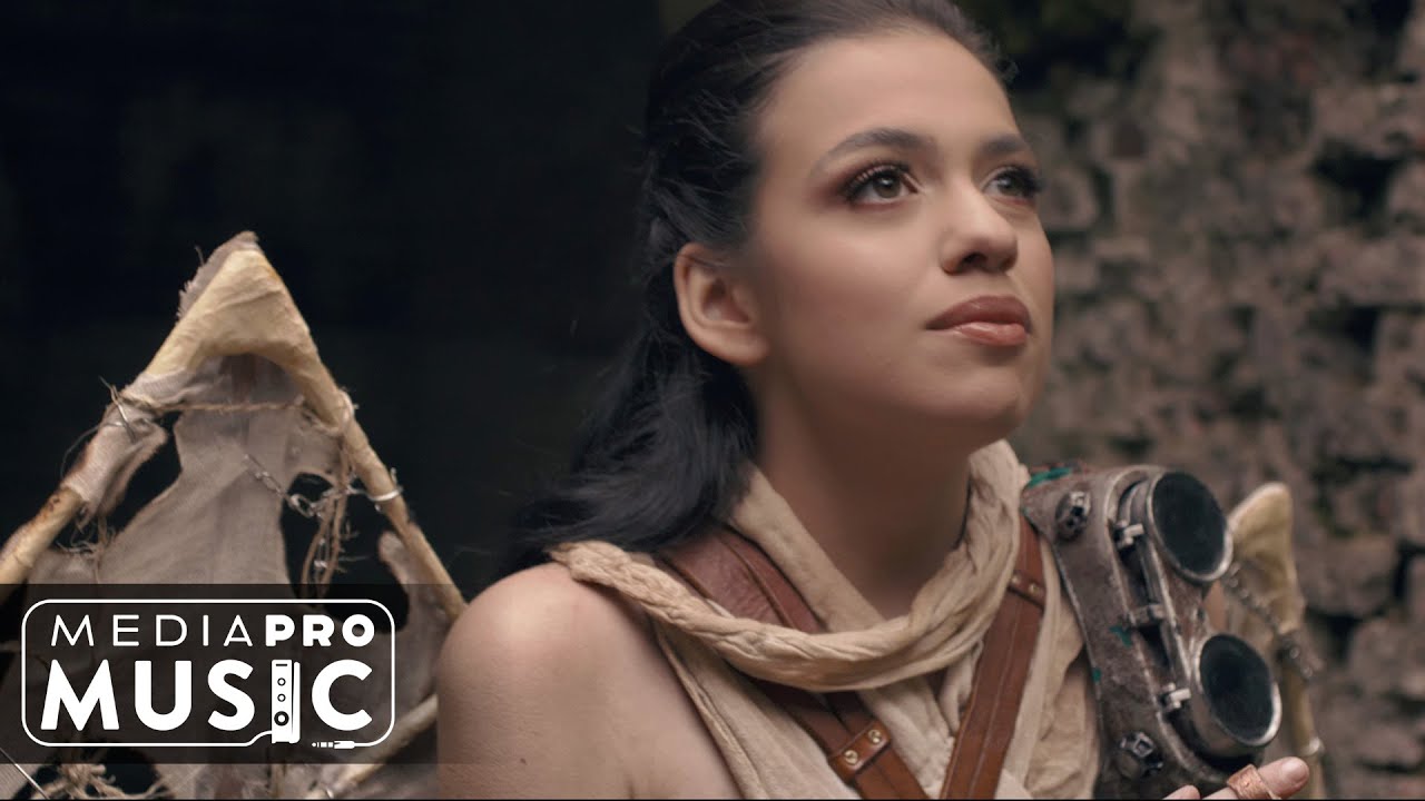 Dora Gaitanovici x What’s UP — Eu Te Las