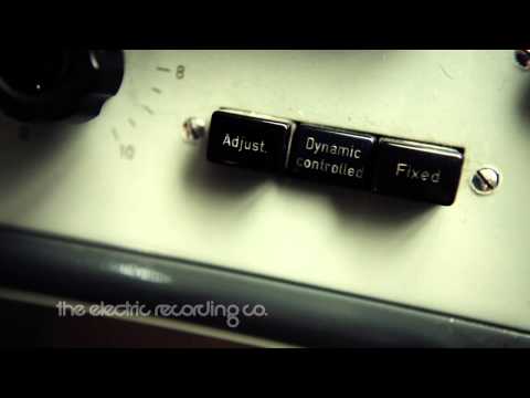 Tour Electric Mastering's Vintage Stereo Cutting System With Sean Davies