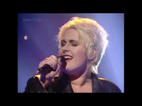 Alison Moyet - Whispering your Name - TOTP - 17 03 1994