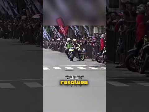 Ele jogou um saco de areia no seu rival e foi EXPULSO das corridas!