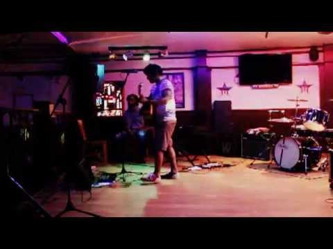 Nadeem Leigh - I Still Haven't Found What I'm Looking For/The Blower's Daughter (Live)