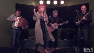 Eddi Reader - Back The Dogs - Daily Record Acoustic Sessions at The Glad Cafe