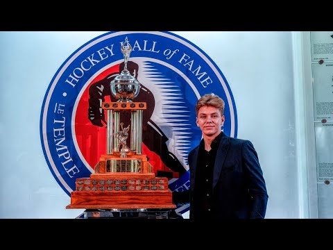 Pavel Mintyukov - Max Kaminsky Trophy / Defenceman of the Year