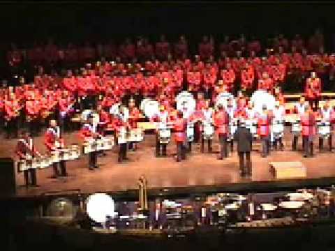 Umass Drum Line 2000 Percussion Feature