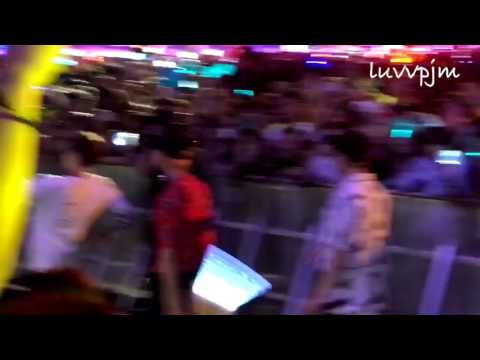 FANCAM] 180804 BTS SAYING HI TO FANS SO CLOSE IN MUSIC BANK SINGAPORE