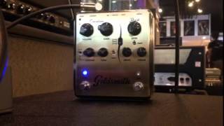 Video thumbnail for Strings Shop Review : Egnater Gold smith แจ่มสุดๆ by Strings Shop
