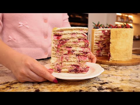 Tort Medovik sau Tort cu Foi de Miere