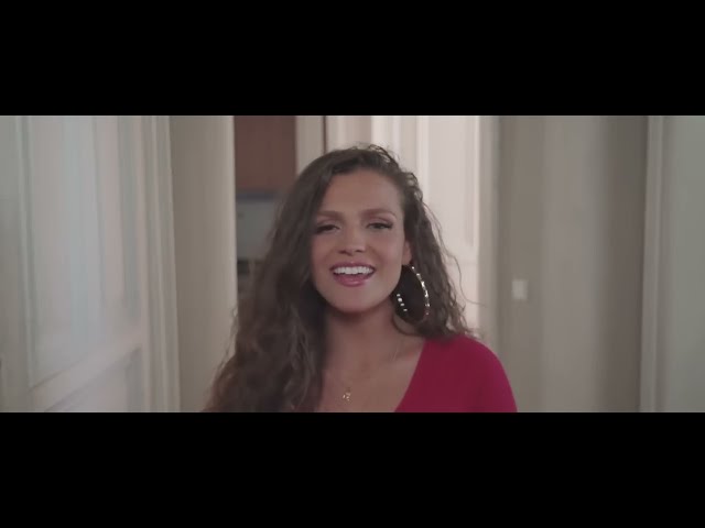 Video zu 'Bye' ansehen Video zu 'Bye' ansehen