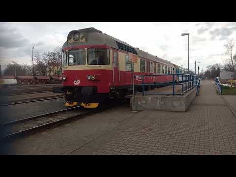 Odjezd motorového vozu 854.021 (retro Katr)+bdtn756+řídícího vozu ABfrbdnt z Neratovic