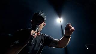 Casey Barnes performing &#39;Ain&#39;t Coming Home&#39; live at the Sprint Centre in Kansas City