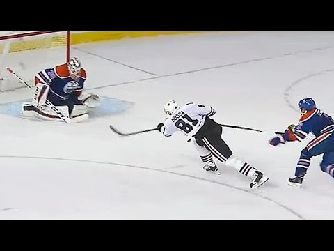 Hossa rips slapper past Nilsson for OT winner
