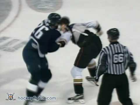 Sean O'Donnell vs Brad Winchester Nov 28, 2006