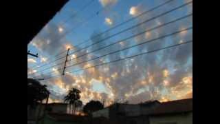 preview picture of video 'Time Lapse do céu durante o pôr do sol'