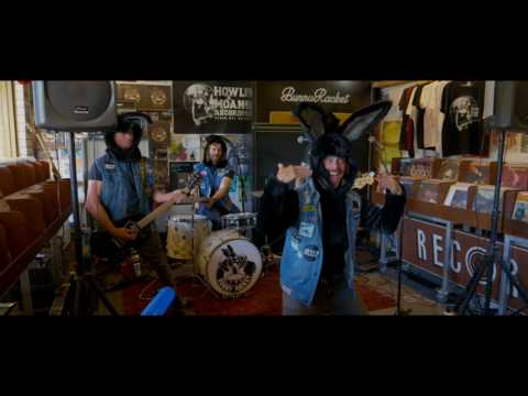 Bunny Racket Live @ Howl & Moan Records, Byron Bay