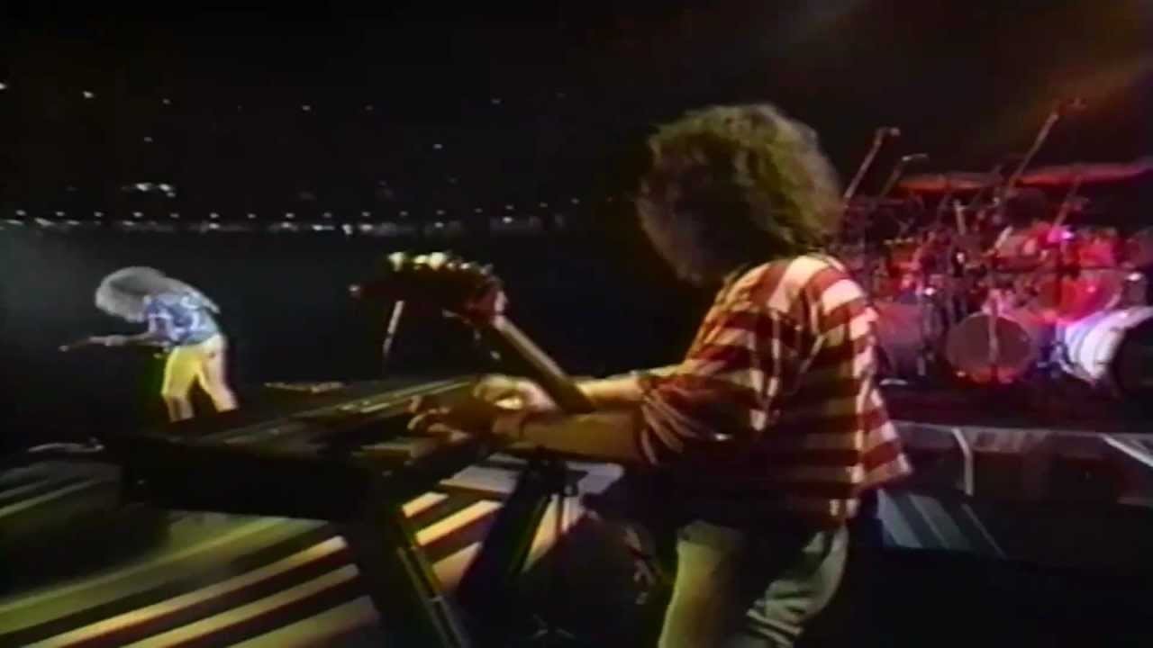 Van Halen - Why Can't This Be Love (Live In Tokyo, Japan 1989) WIDESCREEN 1080p - YouTube