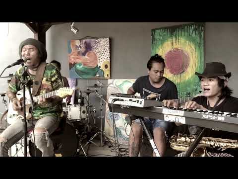 ULU ROOTS “Secret in Your Eyes” Original - ULU GARDEN SESSIONS