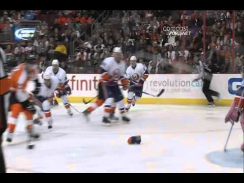 Jeff Carter scores again vs the Islanders - 10-30-10
