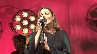 Belinda Carlisle - Light of my soul (Live At City Music Hall Salisbury)