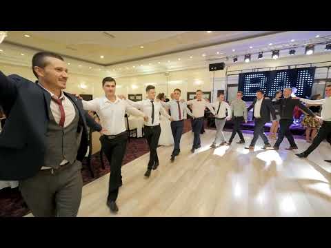 Atunci când mirii și invitații sunt dansatori (Dansuri populare)